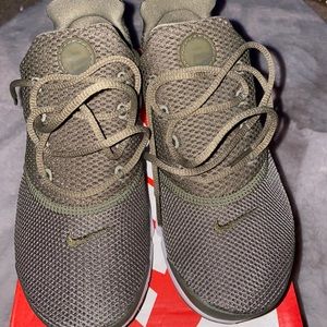 Nike Presto Sneakers